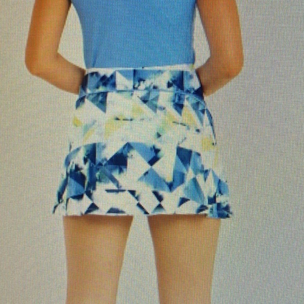 Sofibella 13 inch tennis skort-Geometric Blue and Yellow Print L - Picture 2 of 6